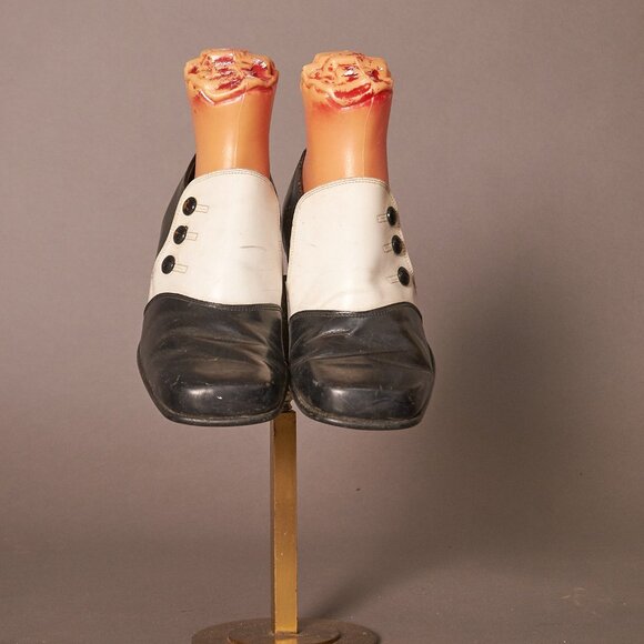 1970s Mod Black and White Heeled Loafers Shoes main image 9